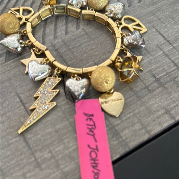 Betsey Johnson Gold Charm Bracelet - Picture 6 of 7